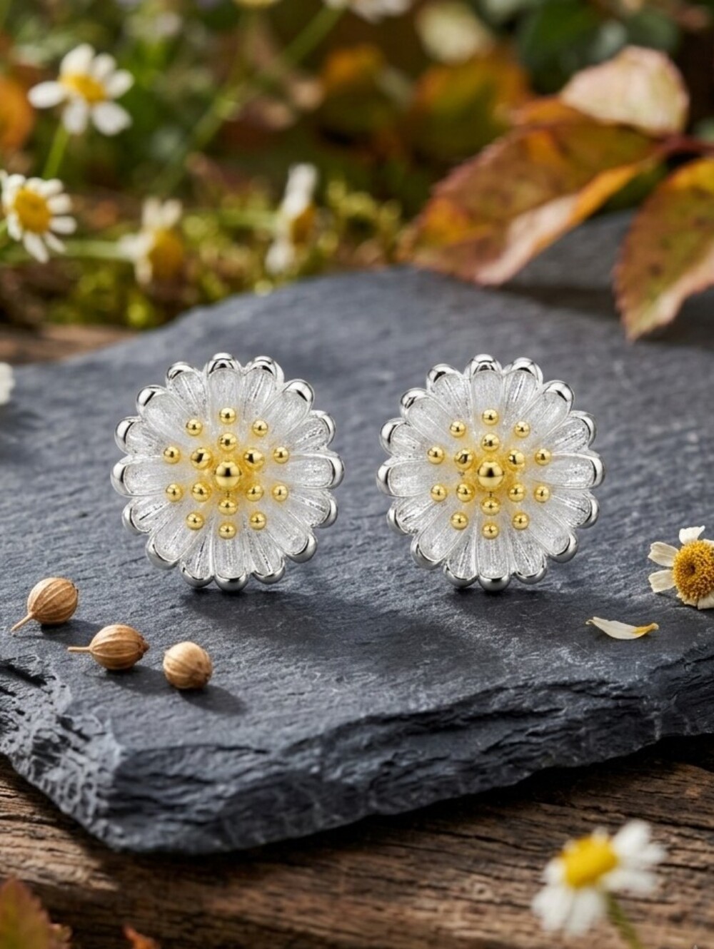 Daisy Flower Stud Earrings S925 Sterling Silver Gold Tone Center Floral 0.25"